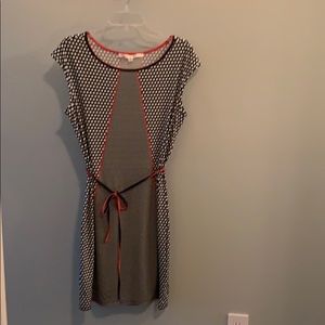 Short sleeve dress